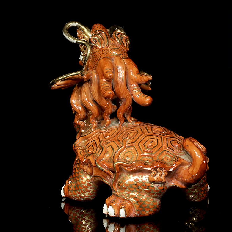 Decorative porcelain dragon, 20th century