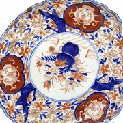 Cuatro platos de porcelana japonesa, Imari, S.XX