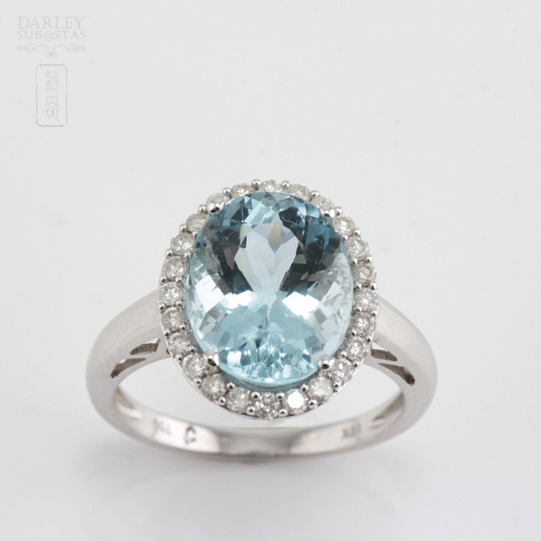 Ring with Aquamarine 4.28cts and diamond  White Gold - 4