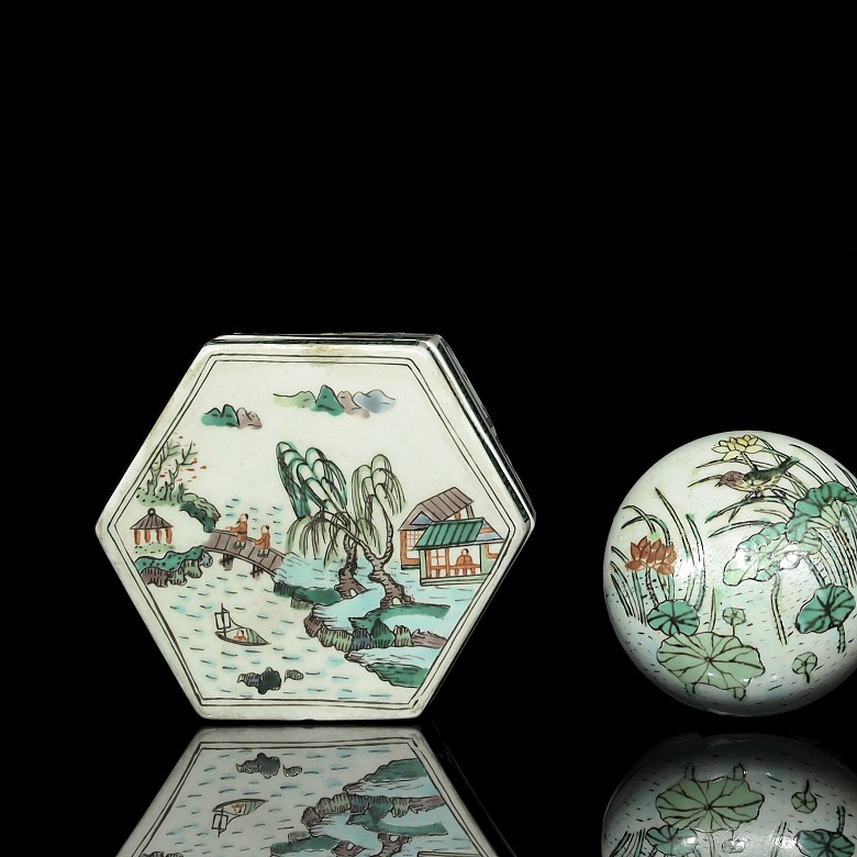 Cajas de porcelana esmaltada, China, S.XX - 1