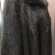 Abrigo nutria color marrón - 2