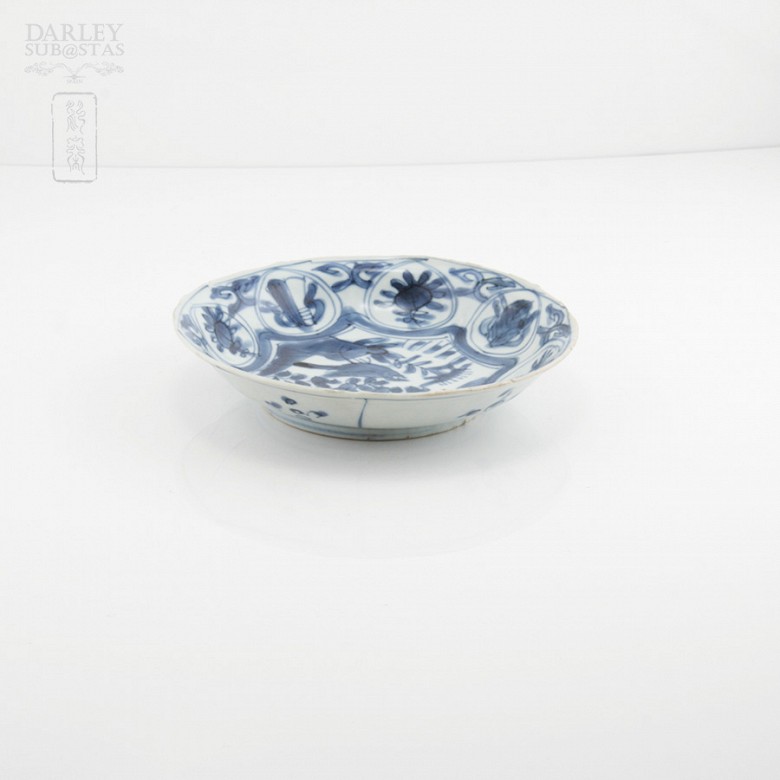 Deep porcelain china dish, X.XIX - 2