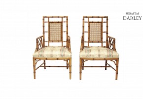 Pareja de sillas de madera tallada en forma de bambú, s.XX