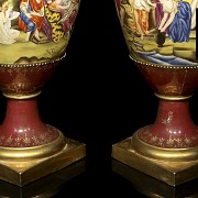 Pareja de jarrones de porcelana austriaca, Royal Viena, S.XIX - 3