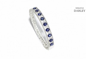 18k white gold bracelet with sapphires and diamonds.