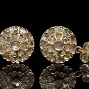 Earrings in 18k yellow gold and brilliant-cut diamonds, circa 1900