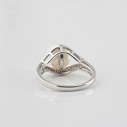Bonito anillo con perla y diamantes - 3