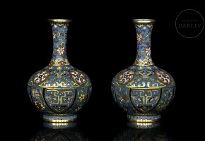Pair of Qing Dynasty cloisonne vases