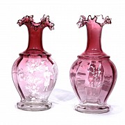 Pair of Mary Gregory glass vases, late 19th century
