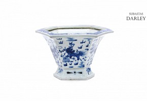 Maceta de porcelana china, s.XX