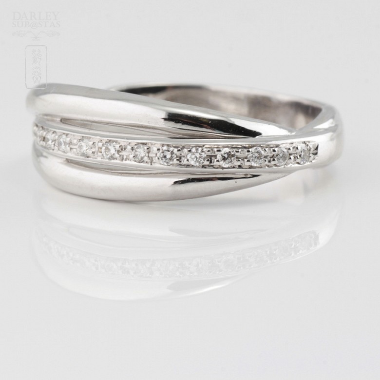Bonito anillo con diamantes 0.15cts en oro blanco 18k - 2