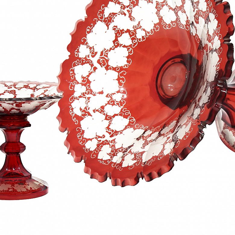 Pair of red glass fruit bowls, 20th century