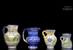 Cuatro jarras de cerámica, Talavera, S.XX