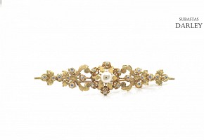 18k yellow gold and zirconia brooch