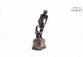Franz Seifert (1866 -1951) Figura de bronce con peana.