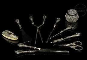 Silver dressing table set, 19th century