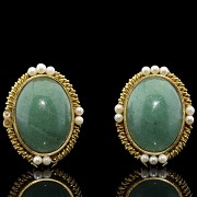 Earrings in 18k yellow gold, stones and pearls
