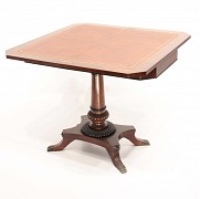 Mahogany wood game table, Regencia style, 20th century - 1