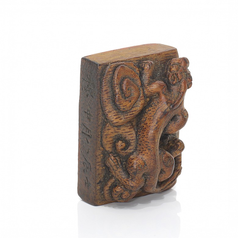 Carved bamboo dragon seal, 20th century