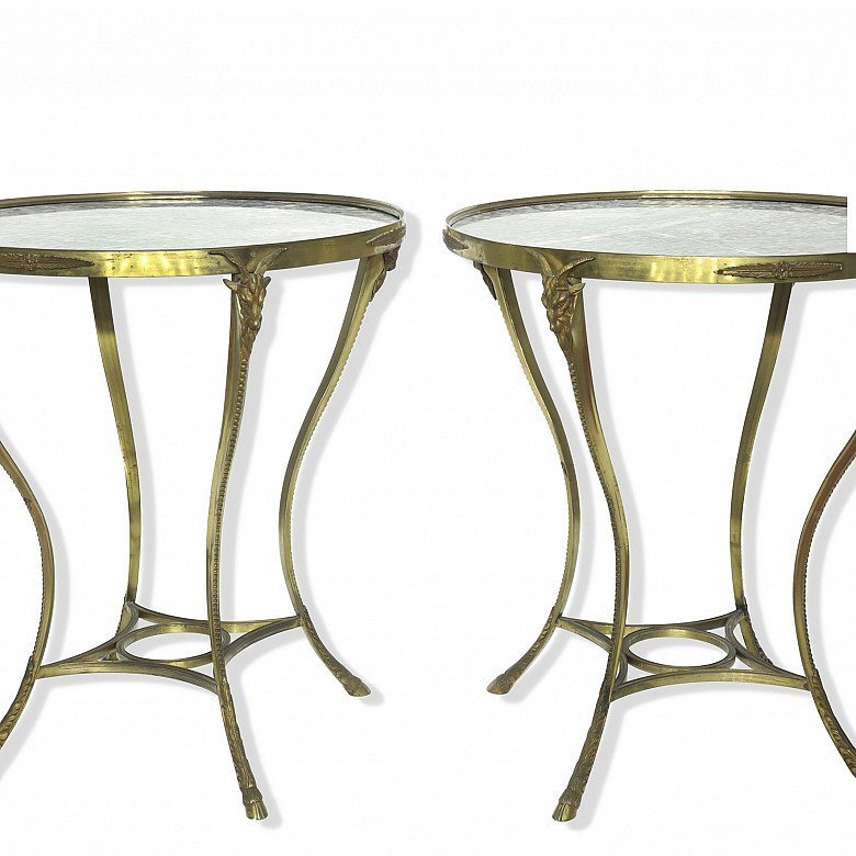 Circular tables in bronze and marble, 20th century