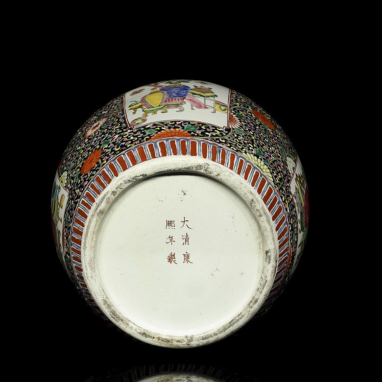 Porcelain enamelled vase, 20th century - 6