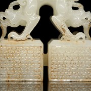 Double jade seal with dragons, Western Han dynasty