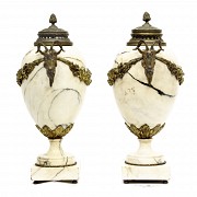 Pareja de jarrones en mármol y bronce, Francia. - 1