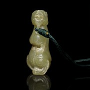 Carved jade 'bear' pendant, Eastern Han dynasty - 3