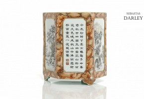 Bote para pinceles de porcelana esmaltada, con marca Qianlong