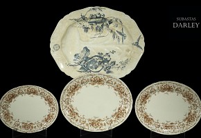 Lot of four English trays, 19th century
