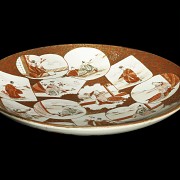 Kutani porcelain dish, Japan, Meiji period (1890 - 1920)