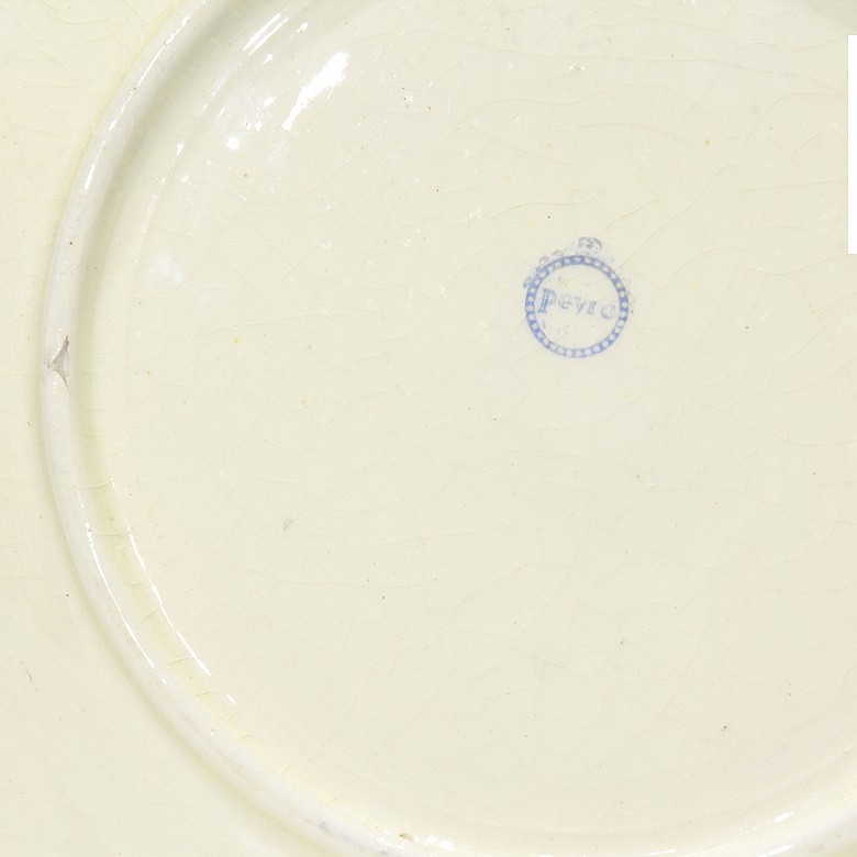 Pareja de platos de cerámica esmaltada, Peyró. s.XX - 5