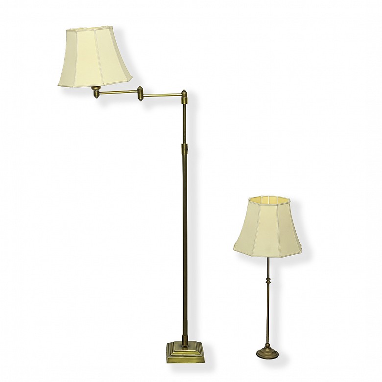 Dos lamparas de pie decorativas, S.XX - 1