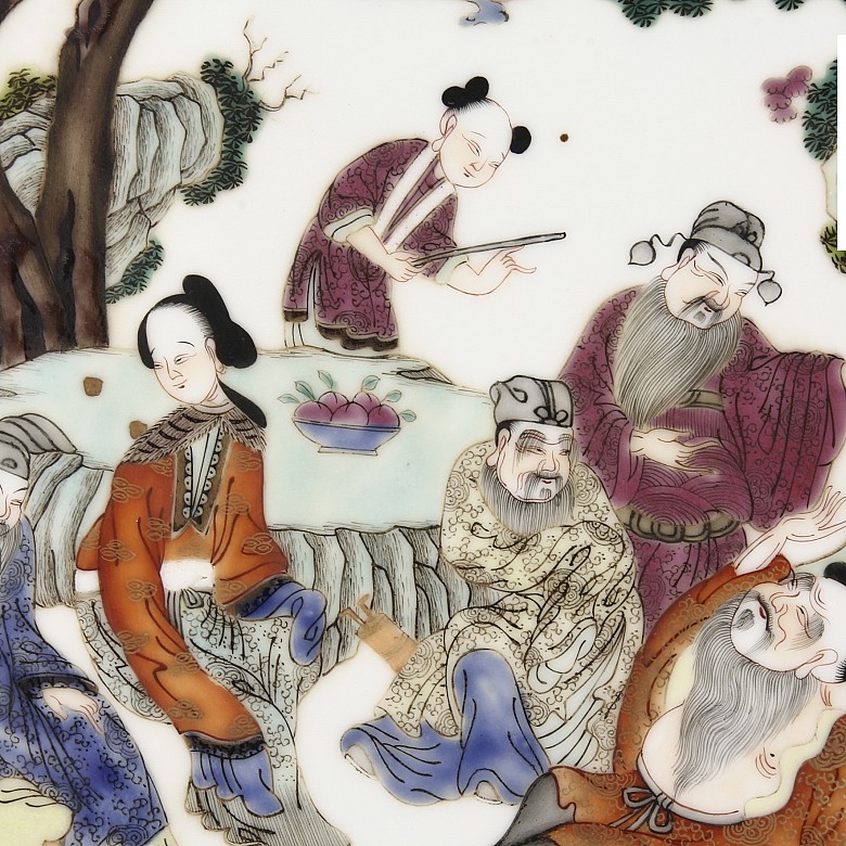 A famille rose porcelain tray, Qing dynasty.