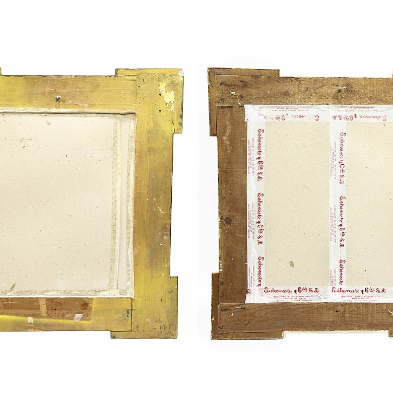 Pareja de espejos de madera tallada y dorada, pps.s.XX - 2