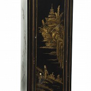 Reloj de caja alta lacado con decoración de estilo oriental, s.XX - 6