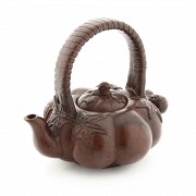Pumpkin-shaped teapot, Yixing. - 1