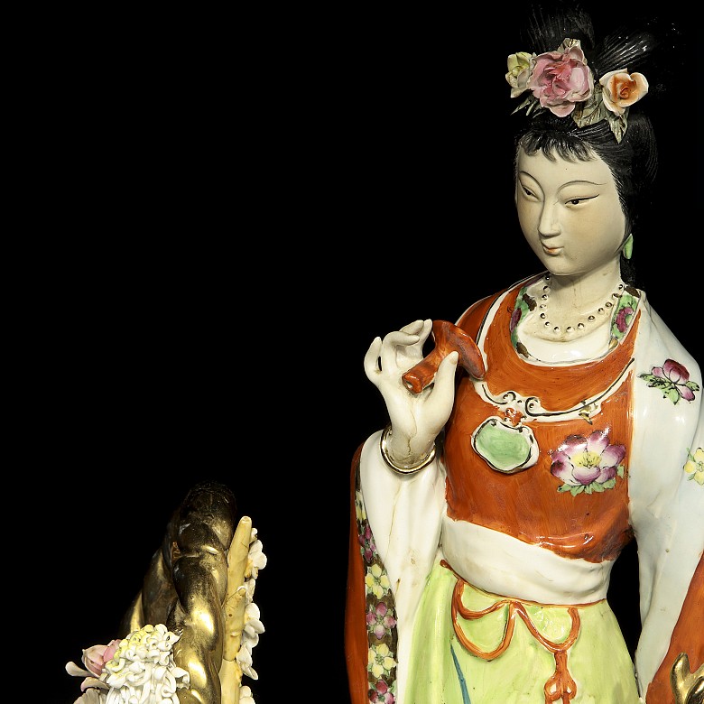 Chinese porcelain enamelled lady, 20th century - 5