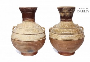 Pareja de jarrones de cerámica, dinastía Han (206 a.C– 220 d.C)