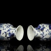 Pair of Chinese porcelain vases, 20th century - 3