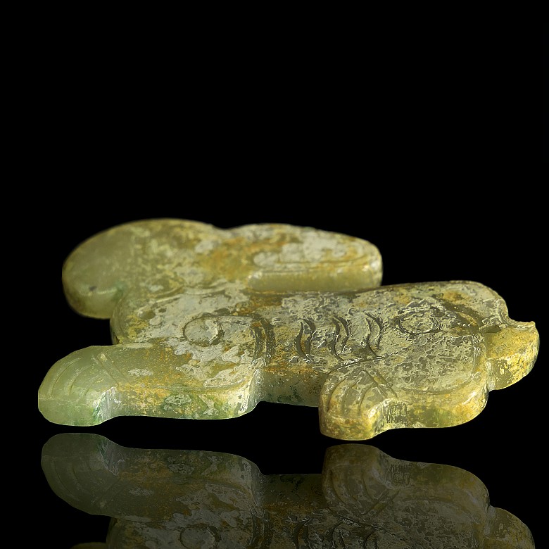 Placa de conejo en jade tallado, dinastía Zhou occidental