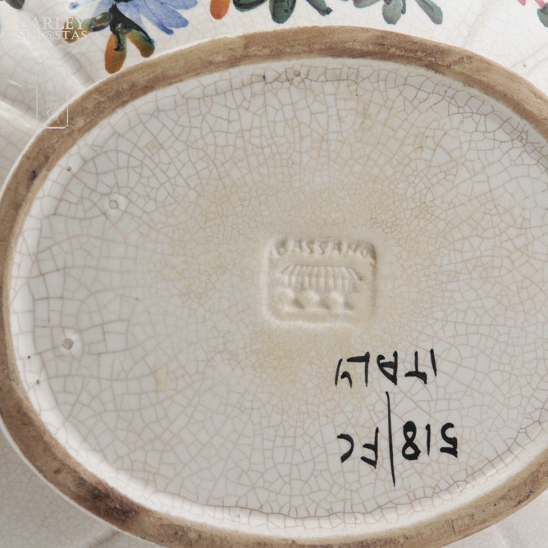 Vasija de cerámica con dibujo floral - 5