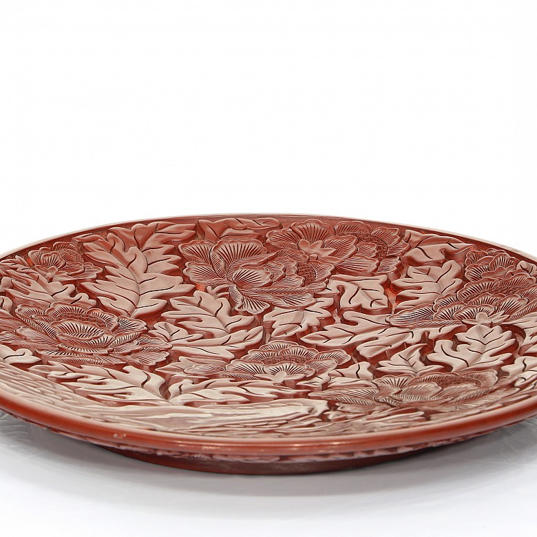 Red lacquer dish with peonies, 19th - 20th century - 2