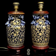 Pareja de lámparas de porcelana china, S.XX