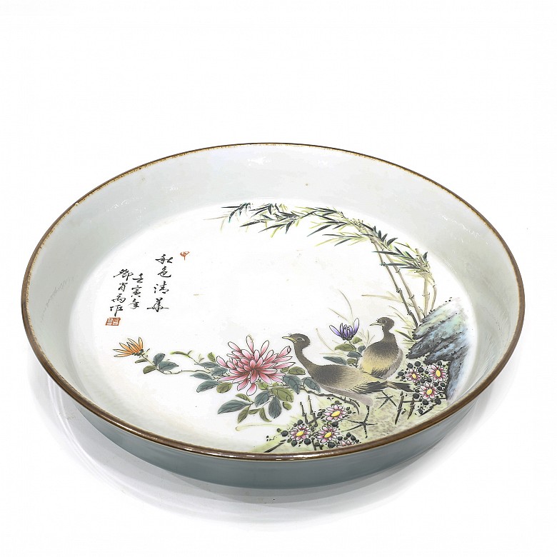 Porcelain enameled deep dish with poem, Jingdezhen, 1962.