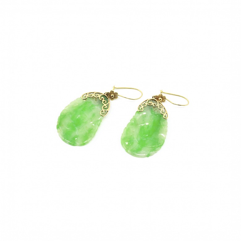 Jade earrings and 18k gold setting - 3