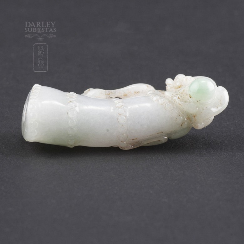 Piece of jadeite 100% natural with soft lilac tone - 1