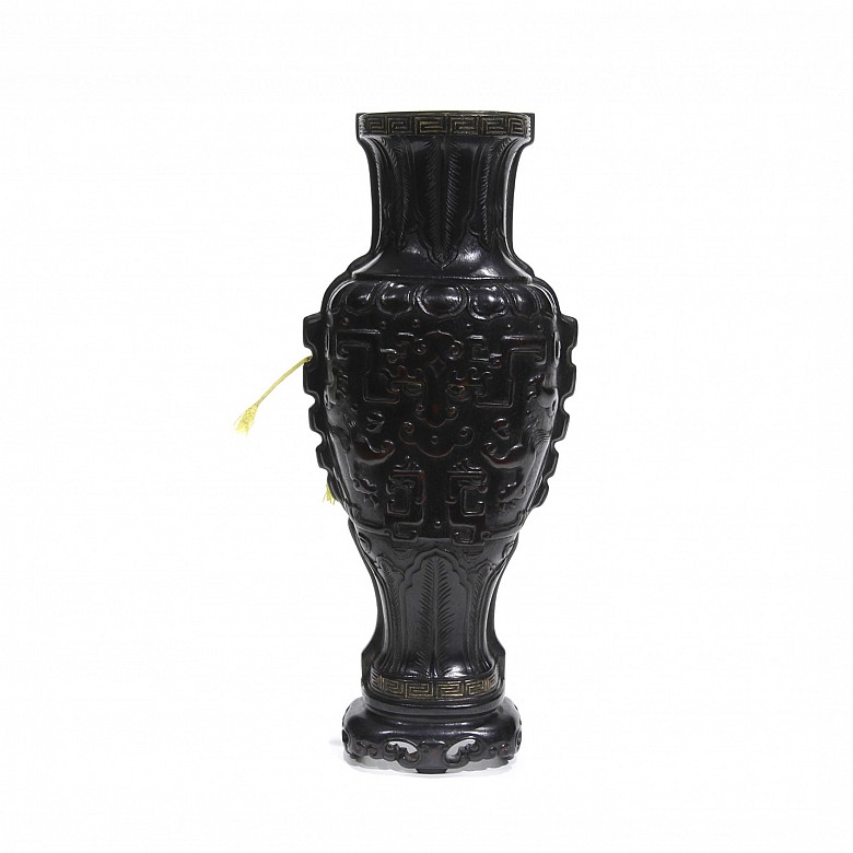 Decorative zitan wall vase, Qing dynasty.