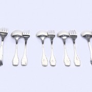 Lot of silver cutlery.