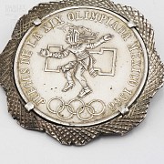 Broche con moneda de plata - Mexico 1968 -